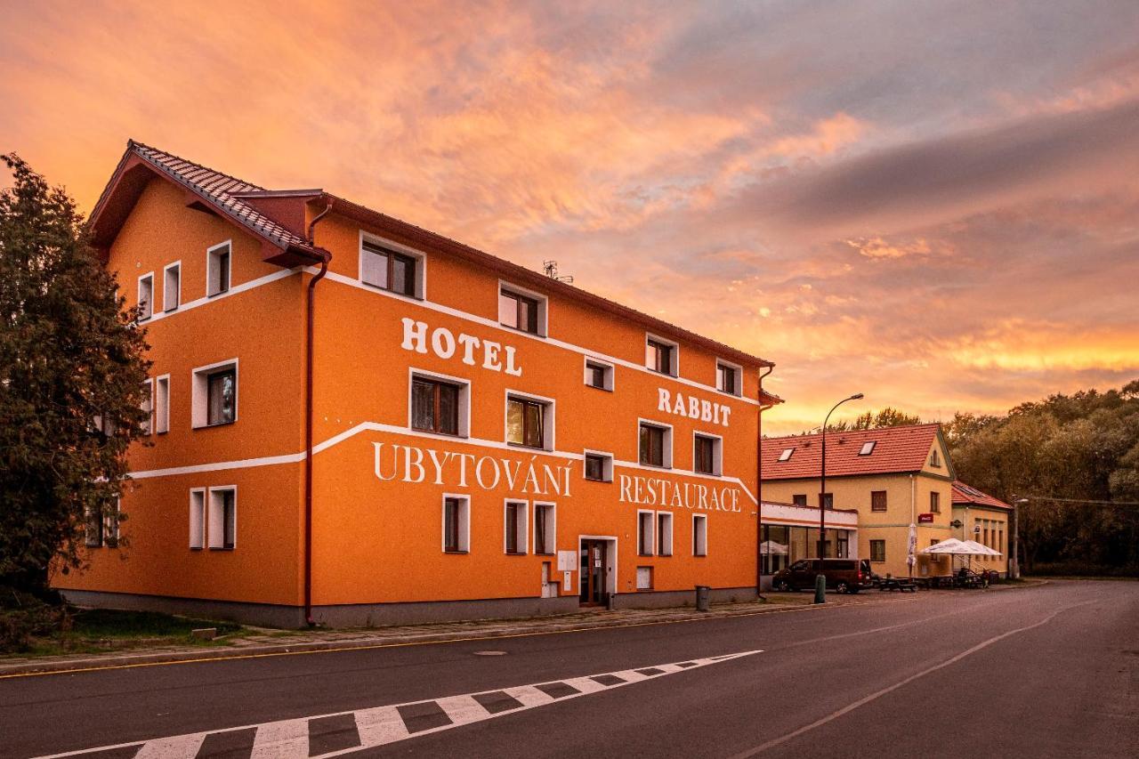 Hotel Rabbit Trhovy Stepanov Exterior photo